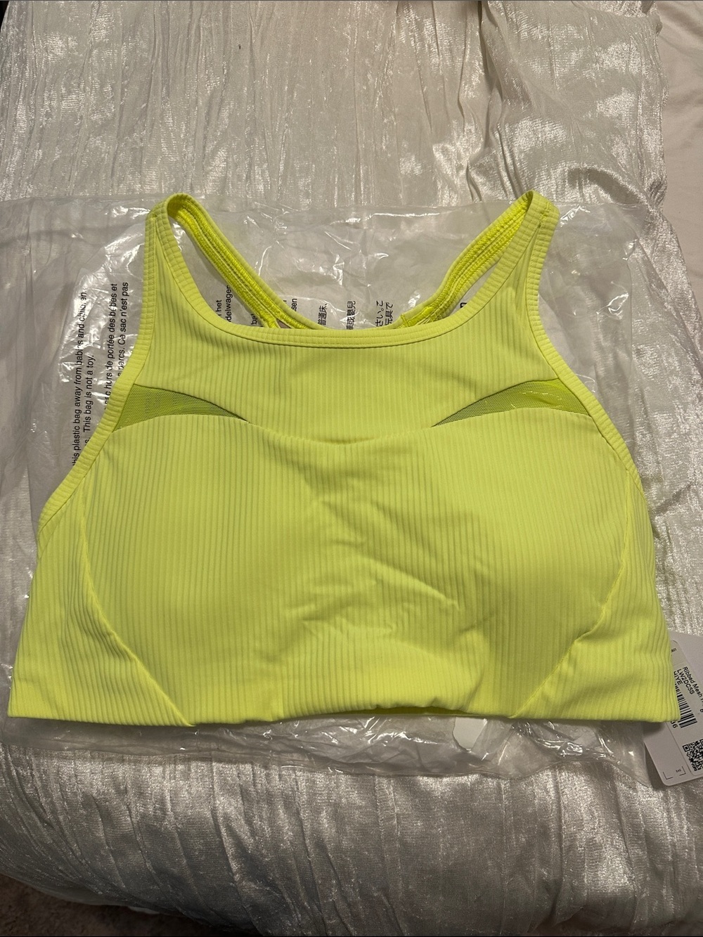 Lululemon Robbed mesh high neck bra size 8 women’s highlight yellow